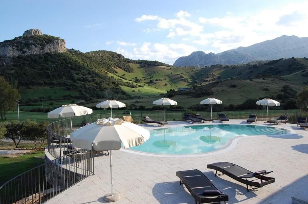 Case Vacanze Nioleo - Apartments And Pool Siniscola Ngoại thất bức ảnh