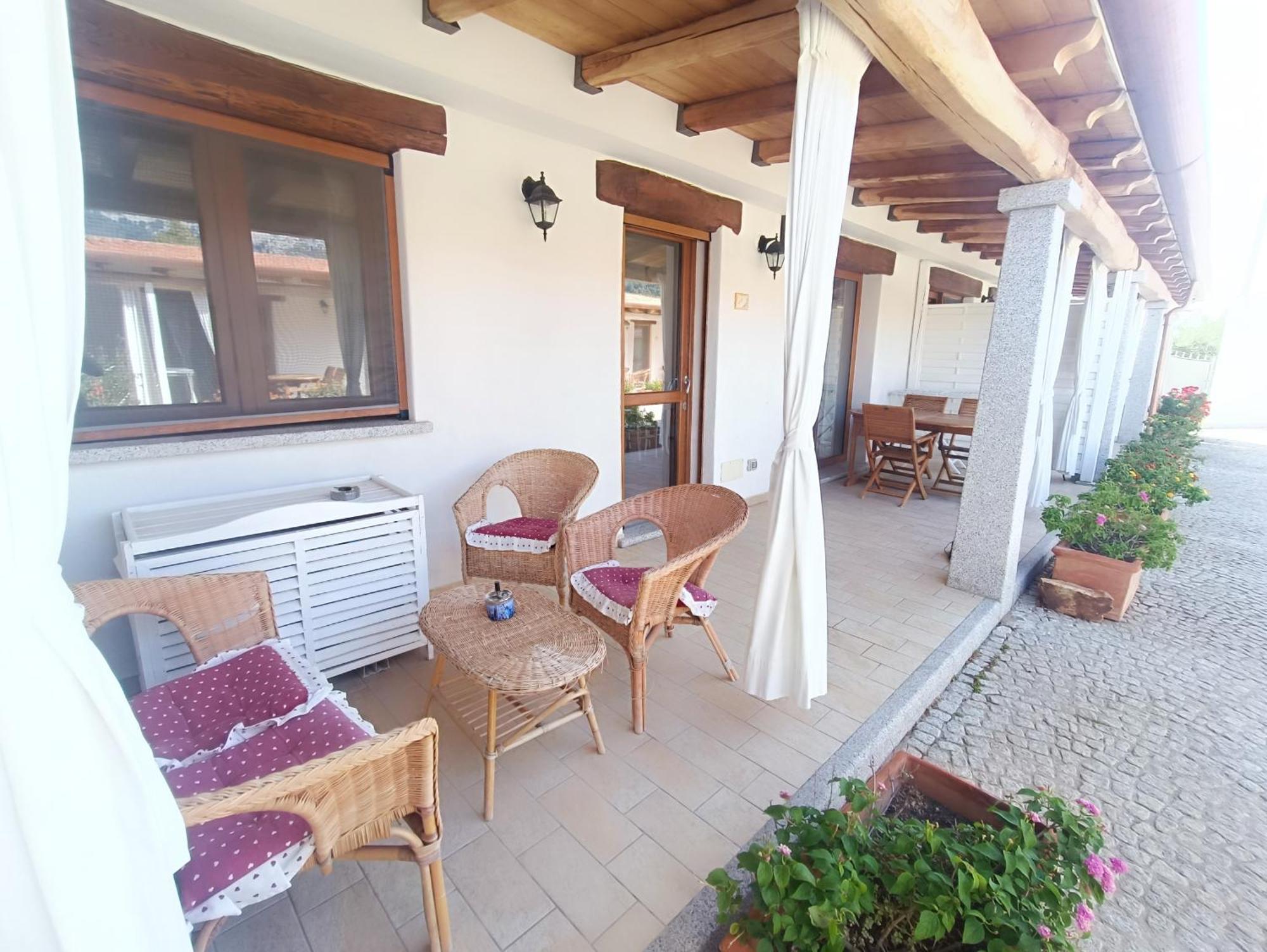 Case Vacanze Nioleo - Apartments And Pool Siniscola Ngoại thất bức ảnh