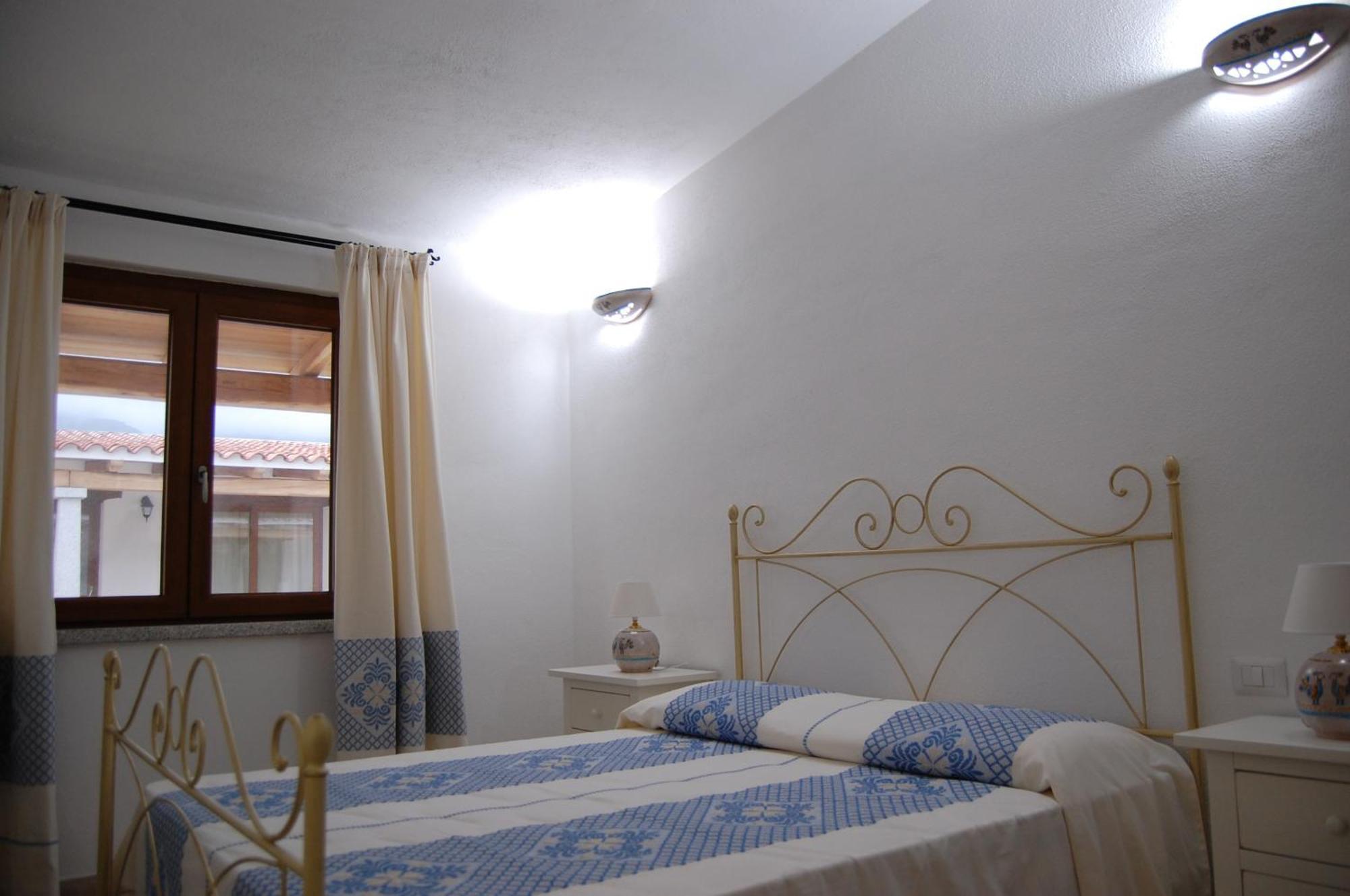 Case Vacanze Nioleo - Apartments And Pool Siniscola Ngoại thất bức ảnh