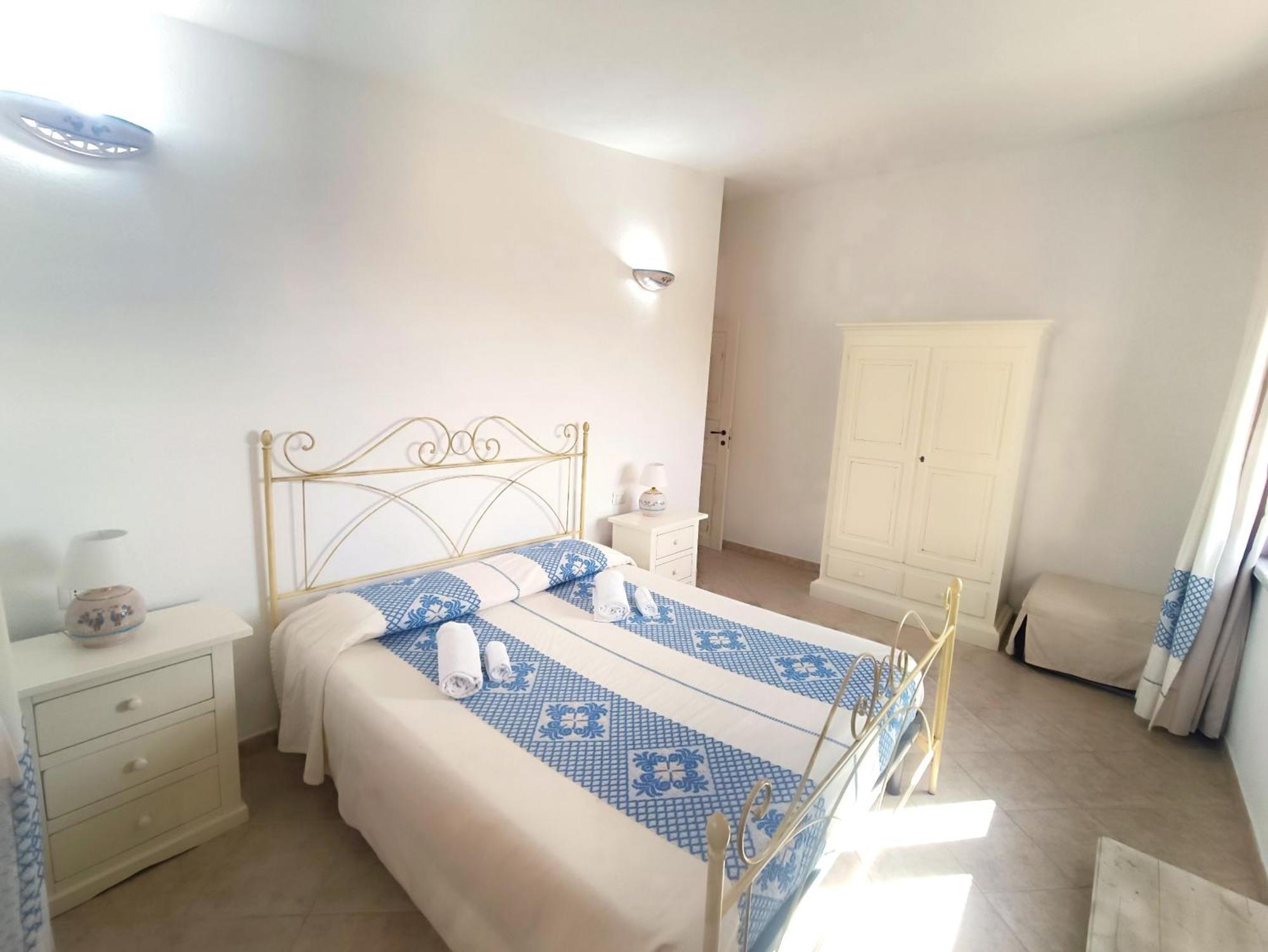 Case Vacanze Nioleo - Apartments And Pool Siniscola Ngoại thất bức ảnh