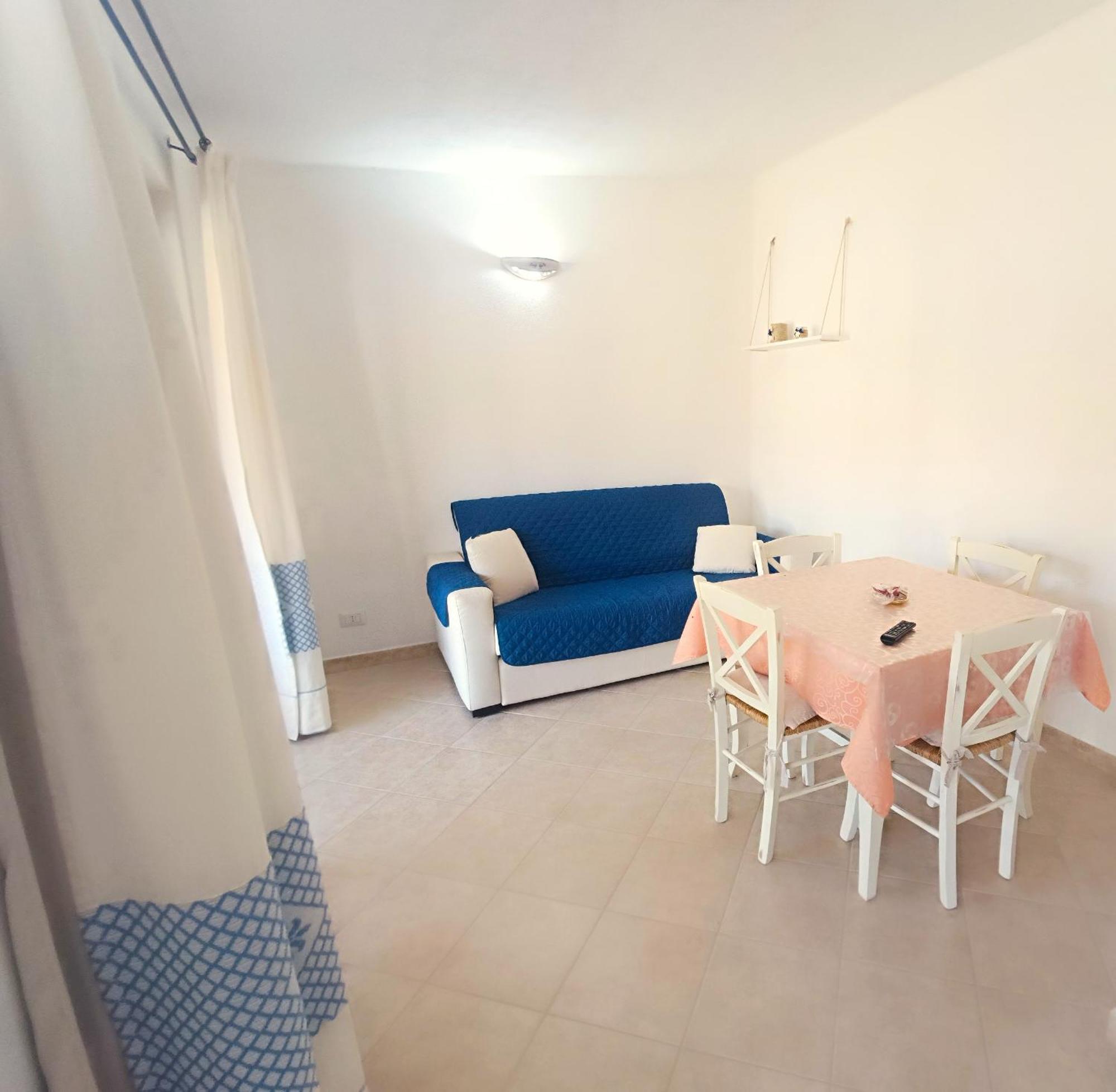 Case Vacanze Nioleo - Apartments And Pool Siniscola Ngoại thất bức ảnh
