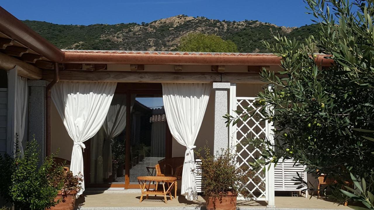 Case Vacanze Nioleo - Apartments And Pool Siniscola Ngoại thất bức ảnh